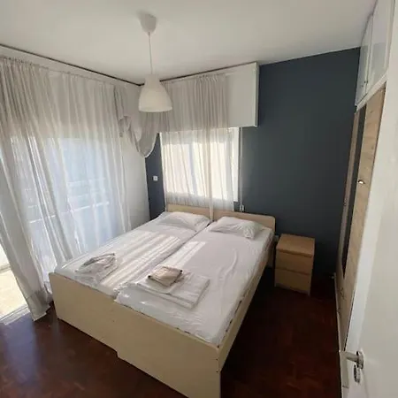 Appartement Paradise Homes 11 *