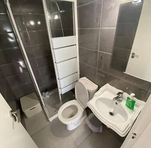 Paradise Homes 11 Апартаменти *